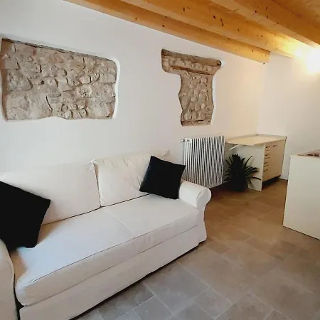 Casa Francesca شقة كاستيليتو دو برينزون